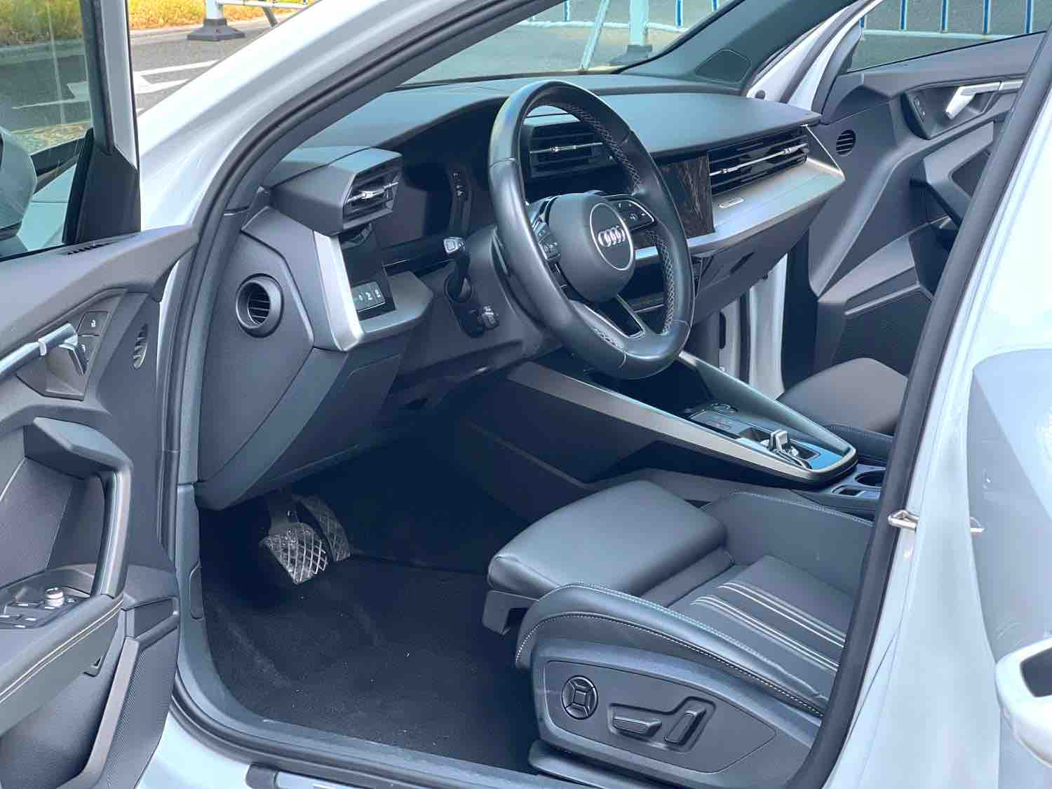 2023 car image #5