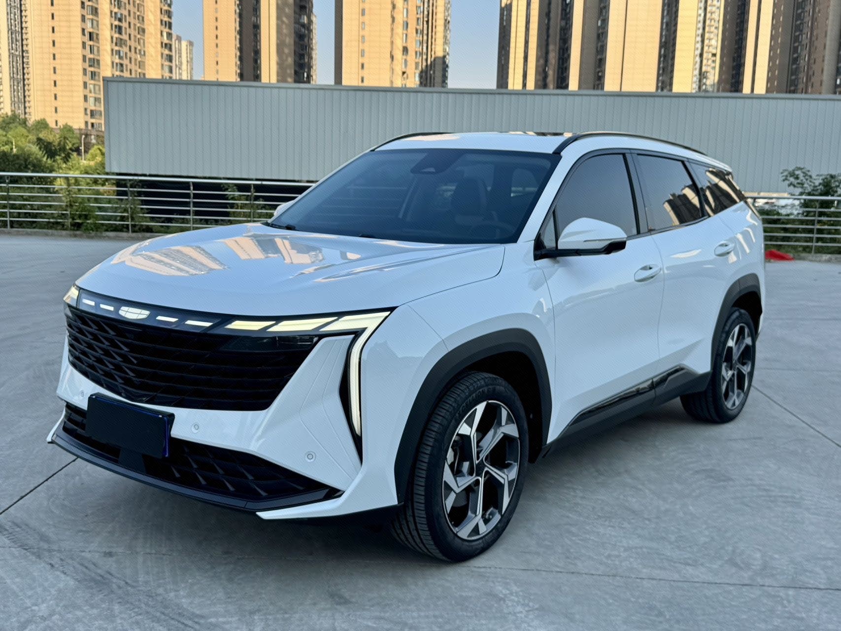 GEELY Boyue L 2023 GEELY Boyue L 2023 immagine di auto