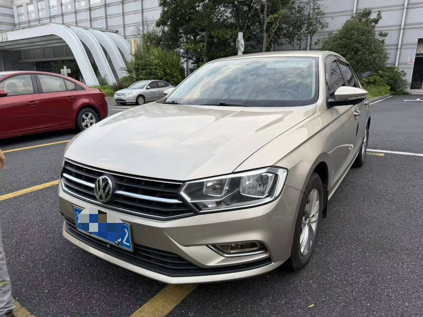 Volkswagen Bora 2017 car image 
