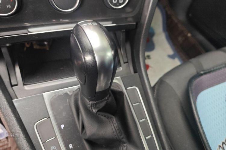 Volkswagen Golf 2019 #16 Volkswagen Golf 2019 car image #16