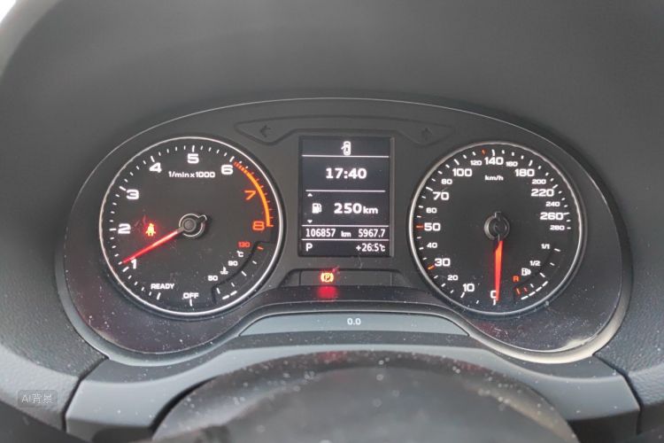 Audi A3 2019 car image #13