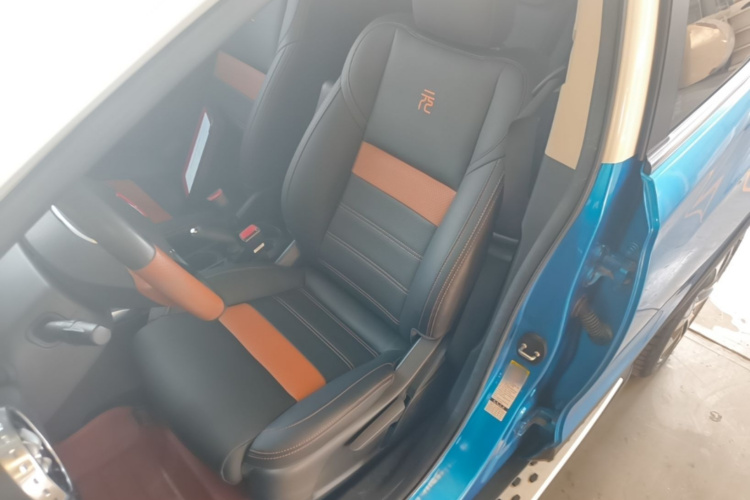 BYD Yuan 2016 car image #15
