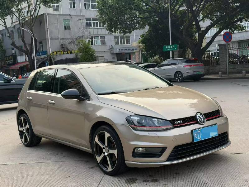 Volkswagen Golf 2015 car image 