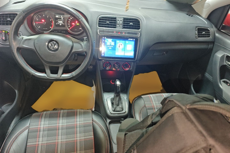 Volkswagen Polo 2015 #10 Volkswagen Polo 2015 car image #10