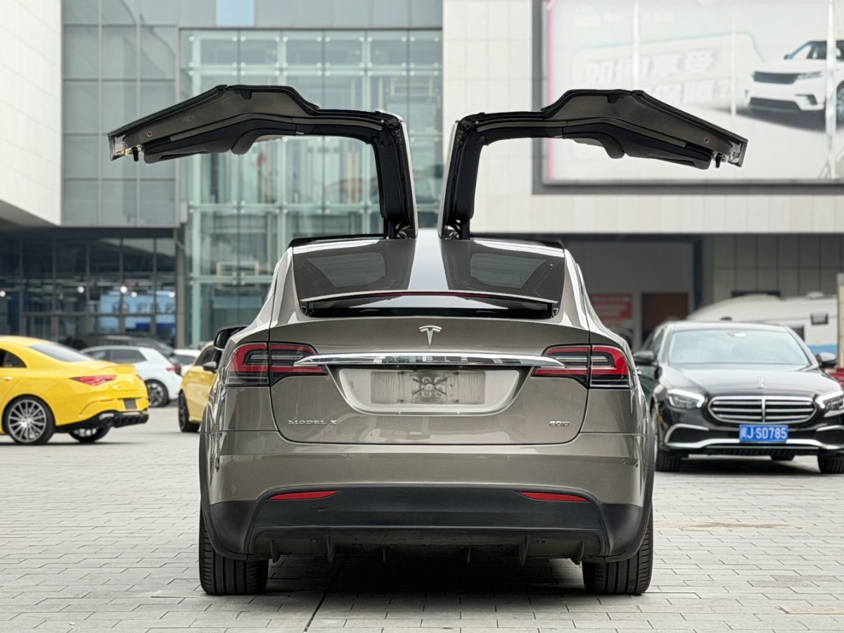 Tesla Model X 2017 #6 Tesla Model X 2017 صورة سيارة #6