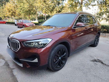 BMW X1 2021 BMW X1 2021 car image