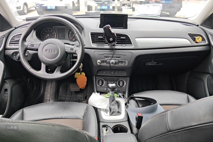 Audi Q3 2018 #11 Audi Q3 2018 car image #11