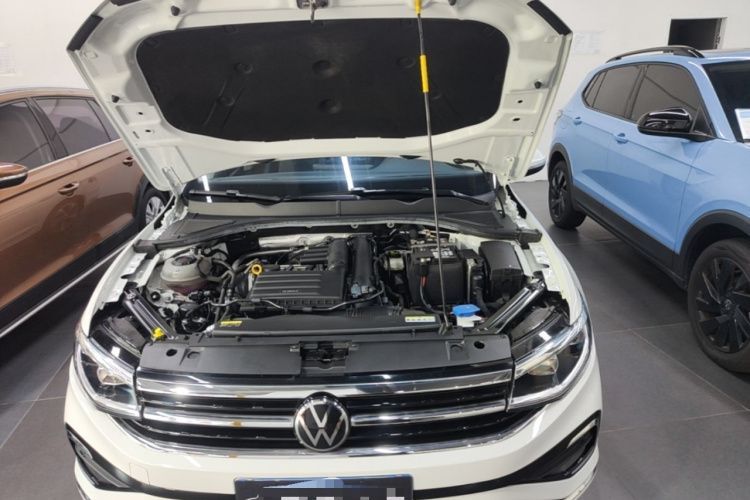 Volkswagen Bora 2024 car image #20