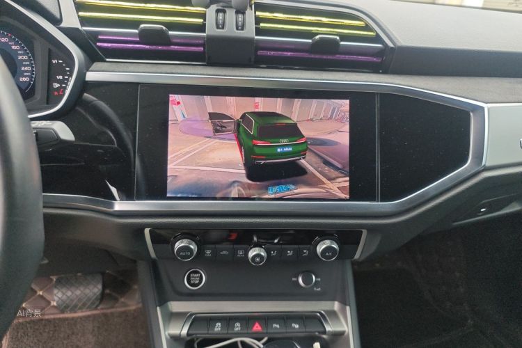 Audi Q3 2021 car image #15
