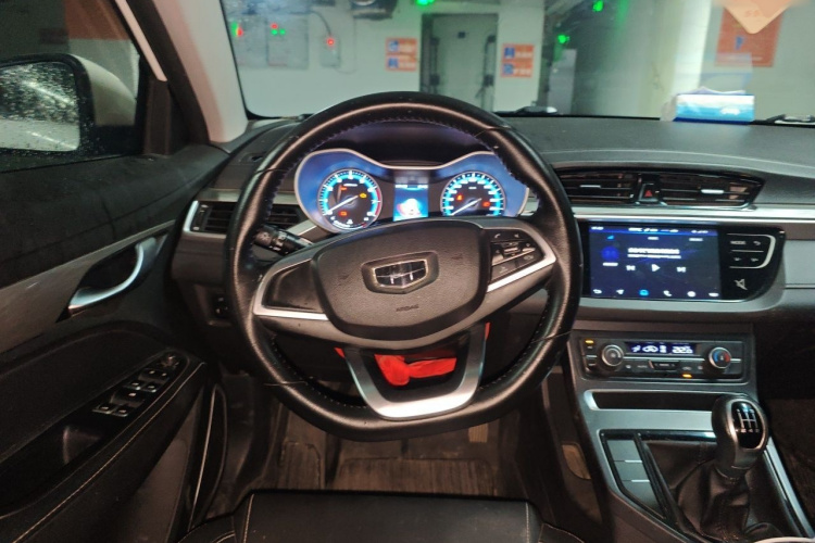 GEELY Emgrand 2020 car image #11