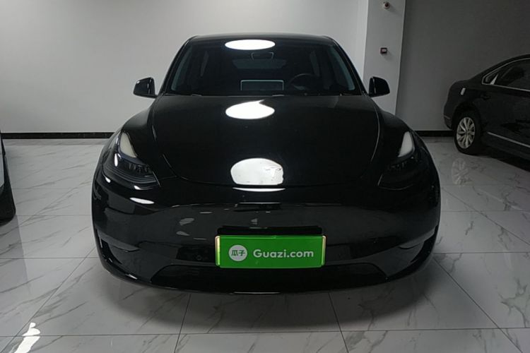 Tesla Model Y 2023 #3 Tesla Model Y 2023 car image #3
