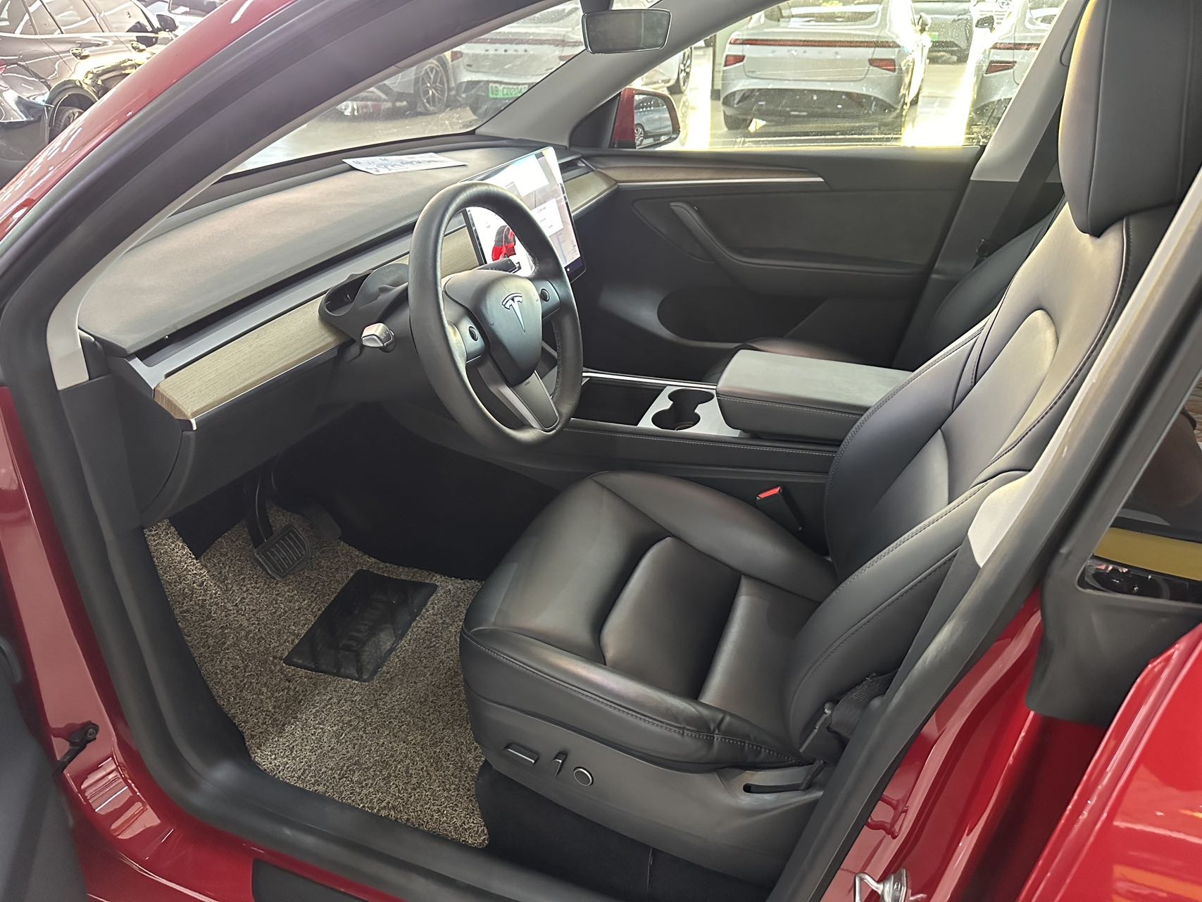 Tesla Model Y 2021 #5 Tesla Model Y 2021 car image #5