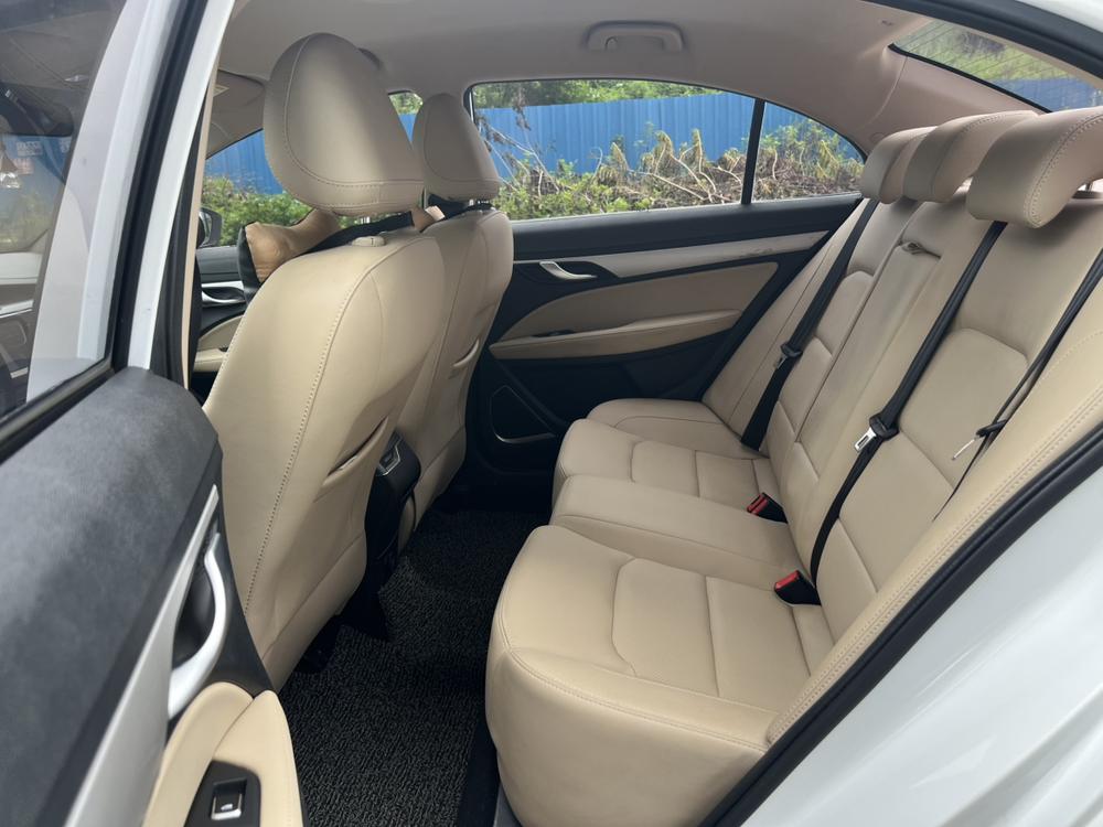 GEELY Emgrand 2018 #10 GEELY Emgrand 2018 car image #10