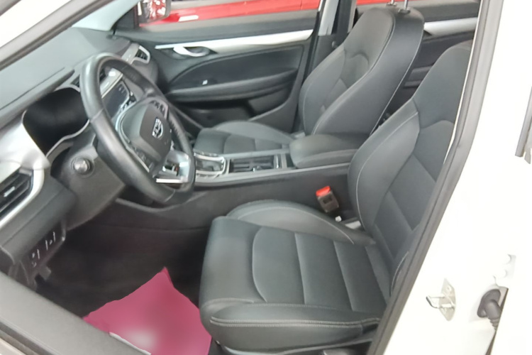 GEELY Emgrand 2020 #15 GEELY Emgrand 2020 car image #15