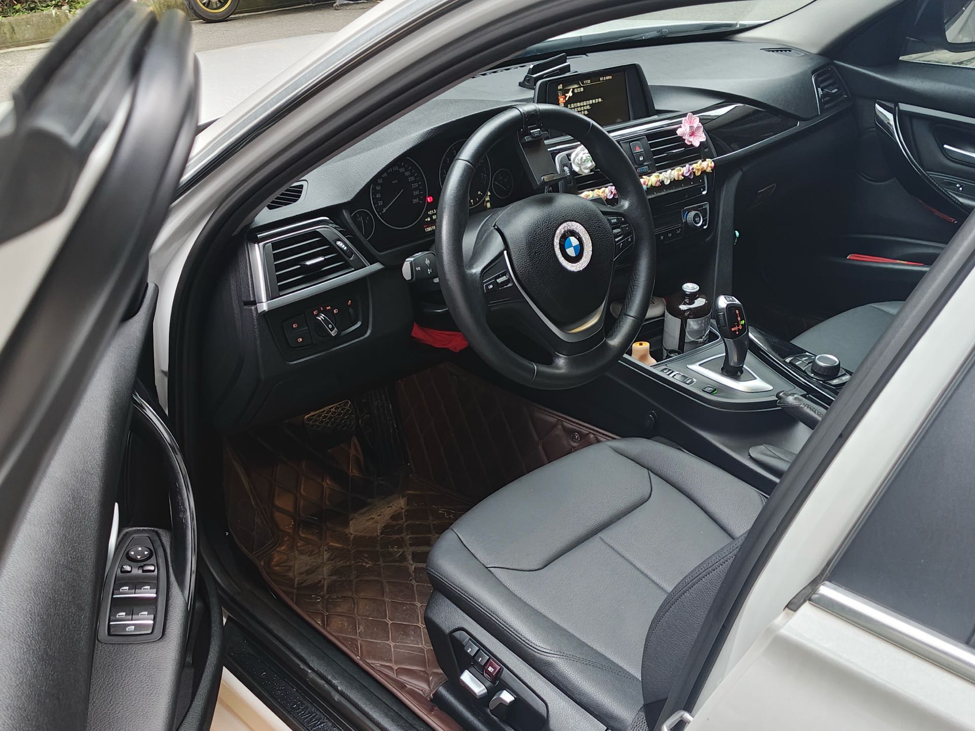 BMW 3 Series 2017 immagine di auto #7