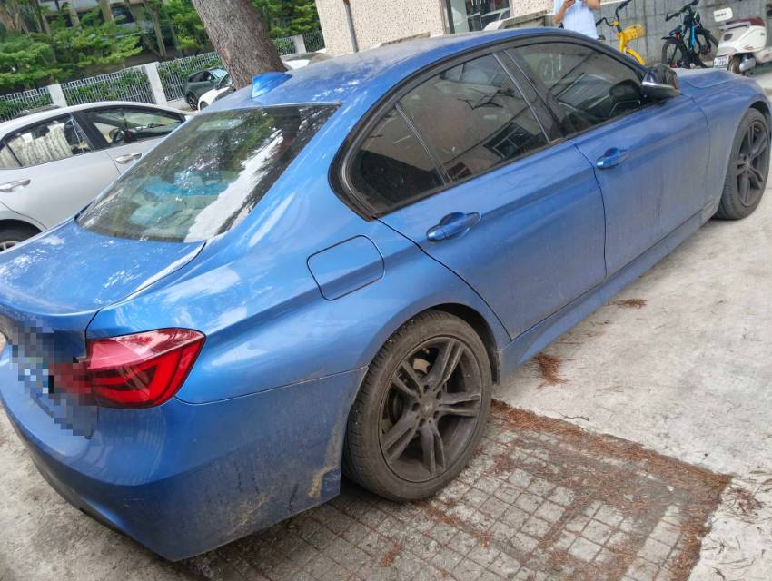 BMW 3 Series 2019 car image #2