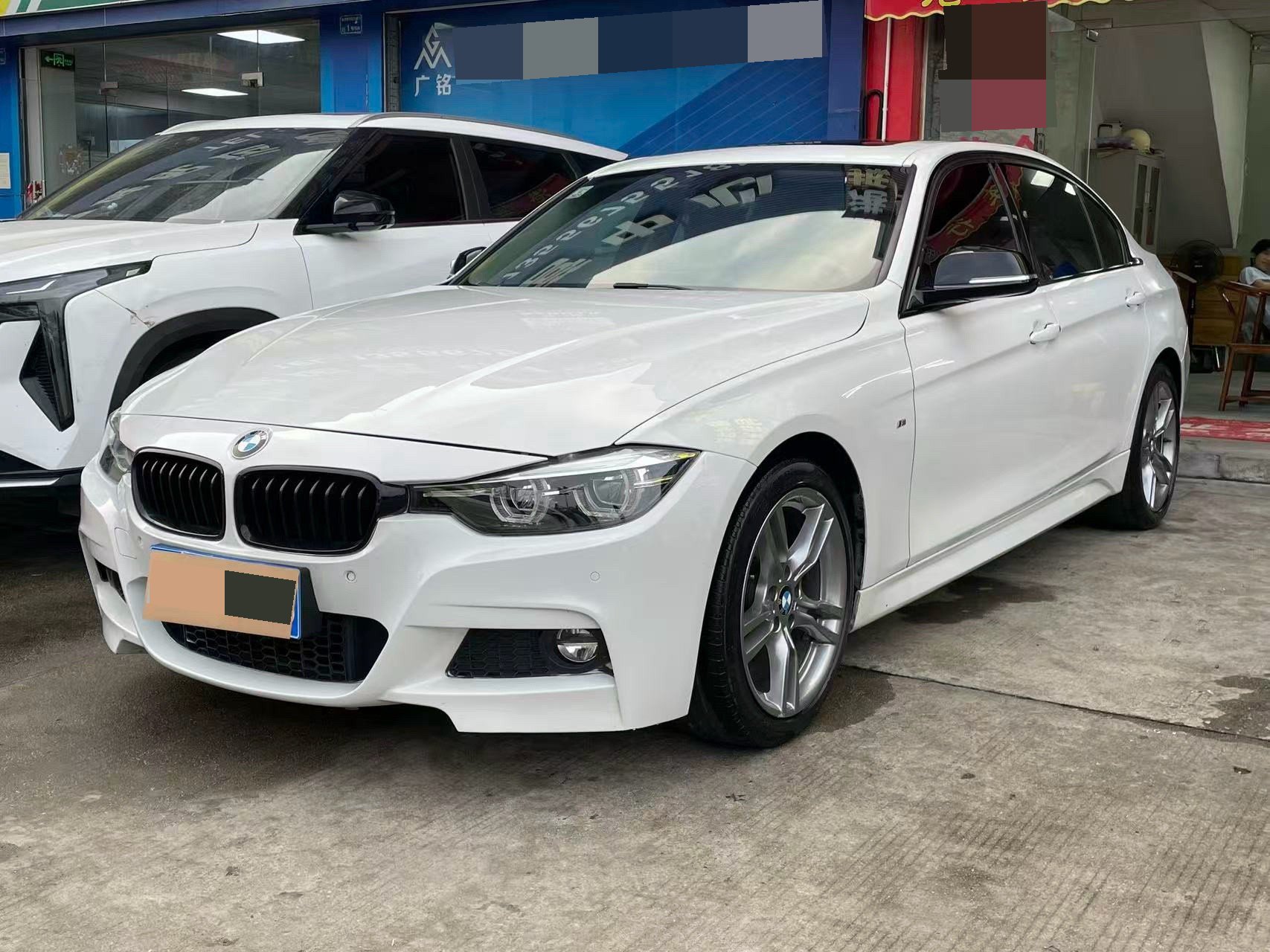 BMW 3 Series 2019 car image 