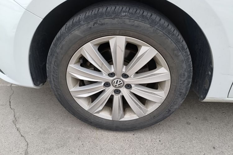Volkswagen Bora 2023 car image #9