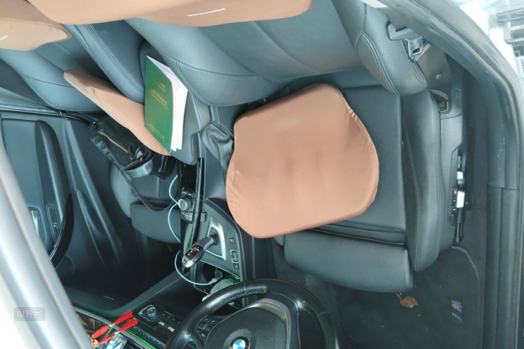 BMW 3 Series 2017 #17 BMW 3 Series 2017 car image #17