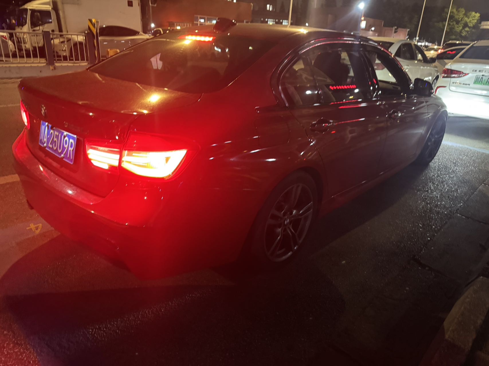 BMW 3 Series 2018 #4 BMW 3 Series 2018 car image #4