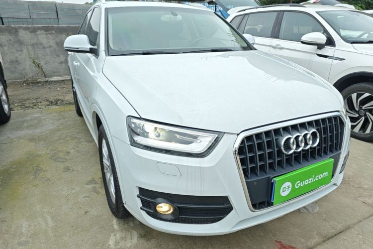 Audi Q3 2016 car image #4