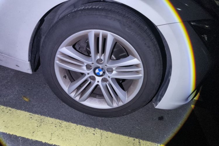 BMW 3 Series 2017 #6 BMW 3 Series 2017 car image #6