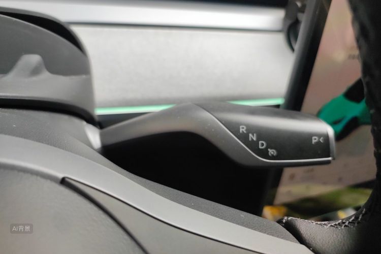 Tesla Model Y 2023 #16 Tesla Model Y 2023 car image #16