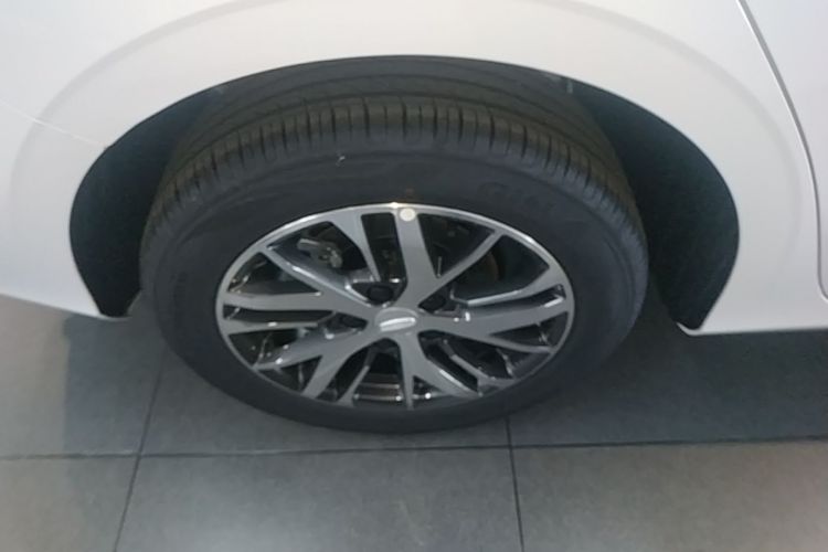 GEELY Emgrand 2026 car image #10