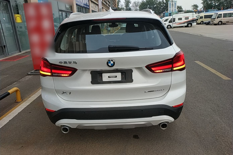 BMW X1 2022 car image #6