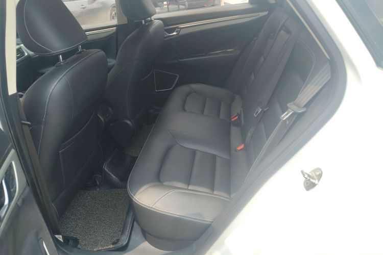 GEELY Emgrand GL 2017 car image #13