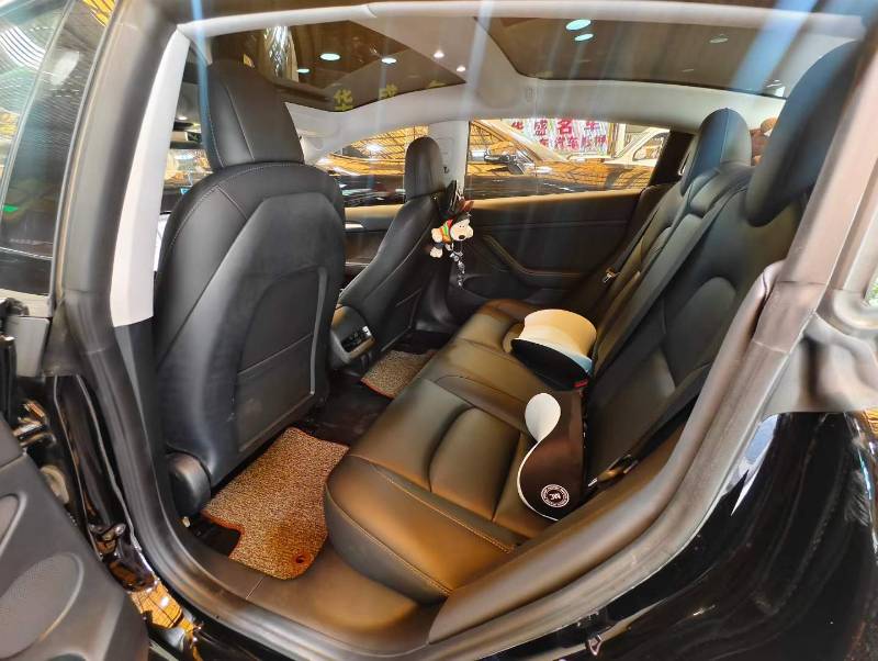 Tesla Model 3 2024 car image #3