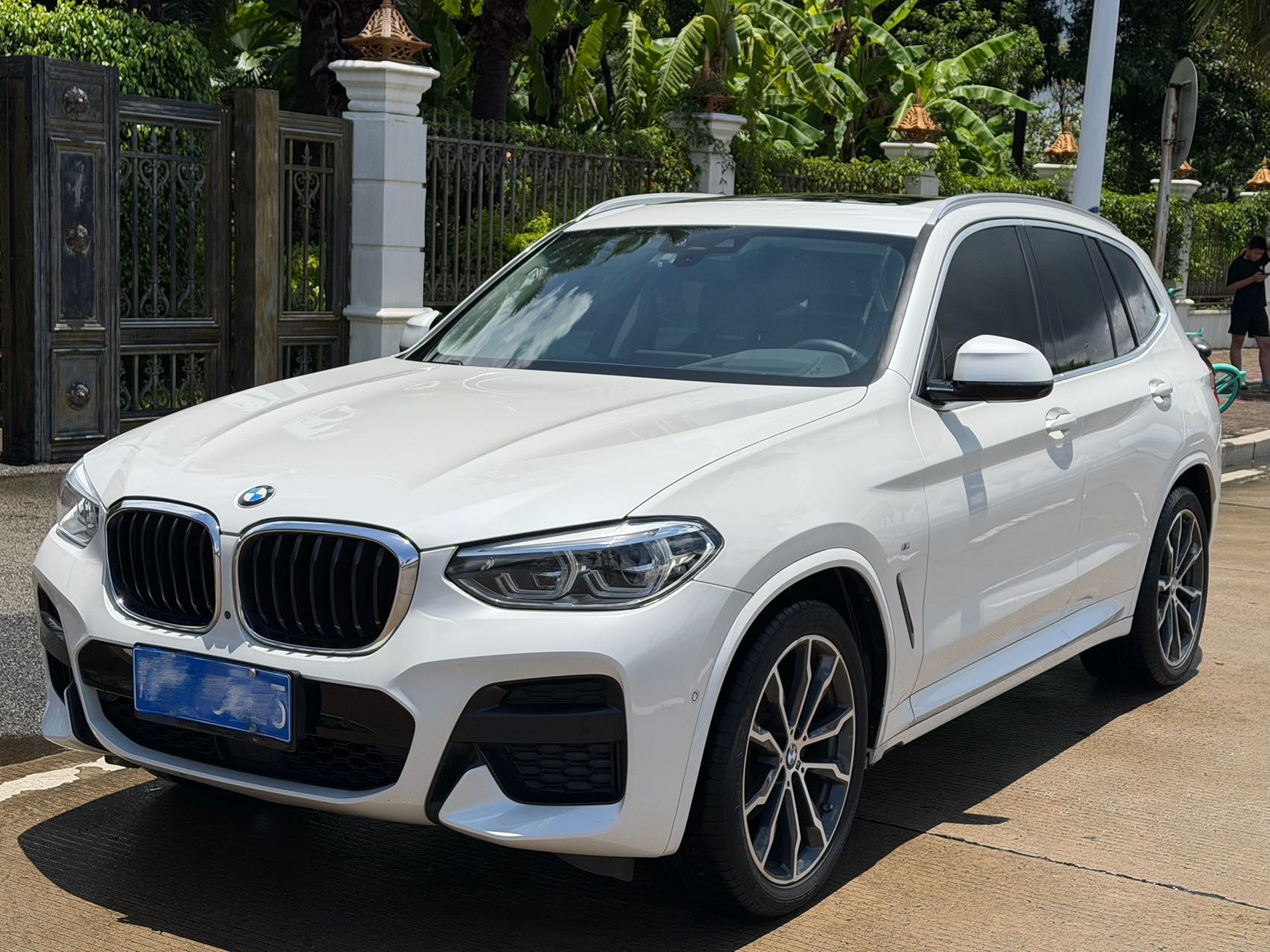 2020 immagine di auto #2