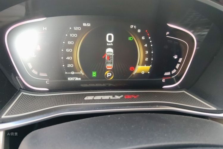 2019 car image #13