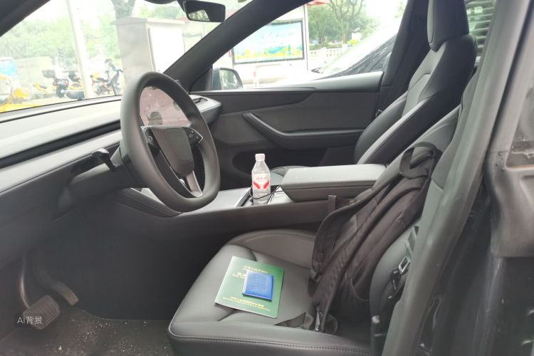 Tesla Model Y 2026 #17 Tesla Model Y 2026 car image #17
