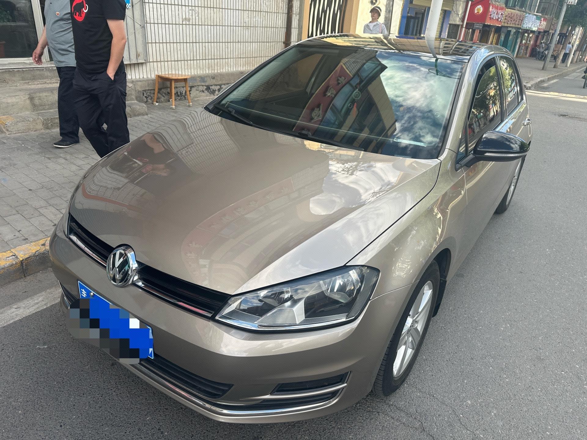 Volkswagen Golf 2014 Volkswagen Golf 2014 car image