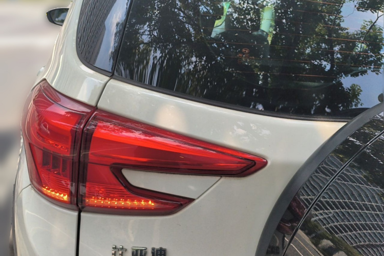 BYD Yuan Pro 2022 #17 BYD Yuan Pro 2022 car image #17