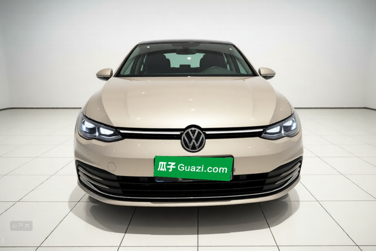 Volkswagen Golf 2025 car image #3