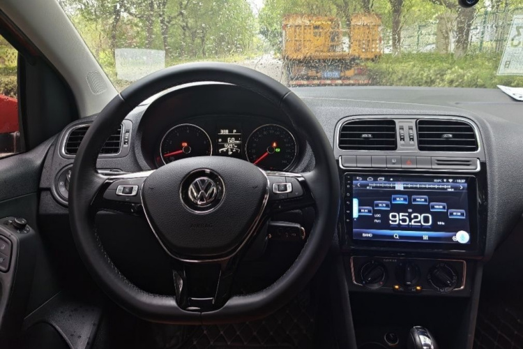 Volkswagen Polo 2017 #22 Volkswagen Polo 2017 car image #22