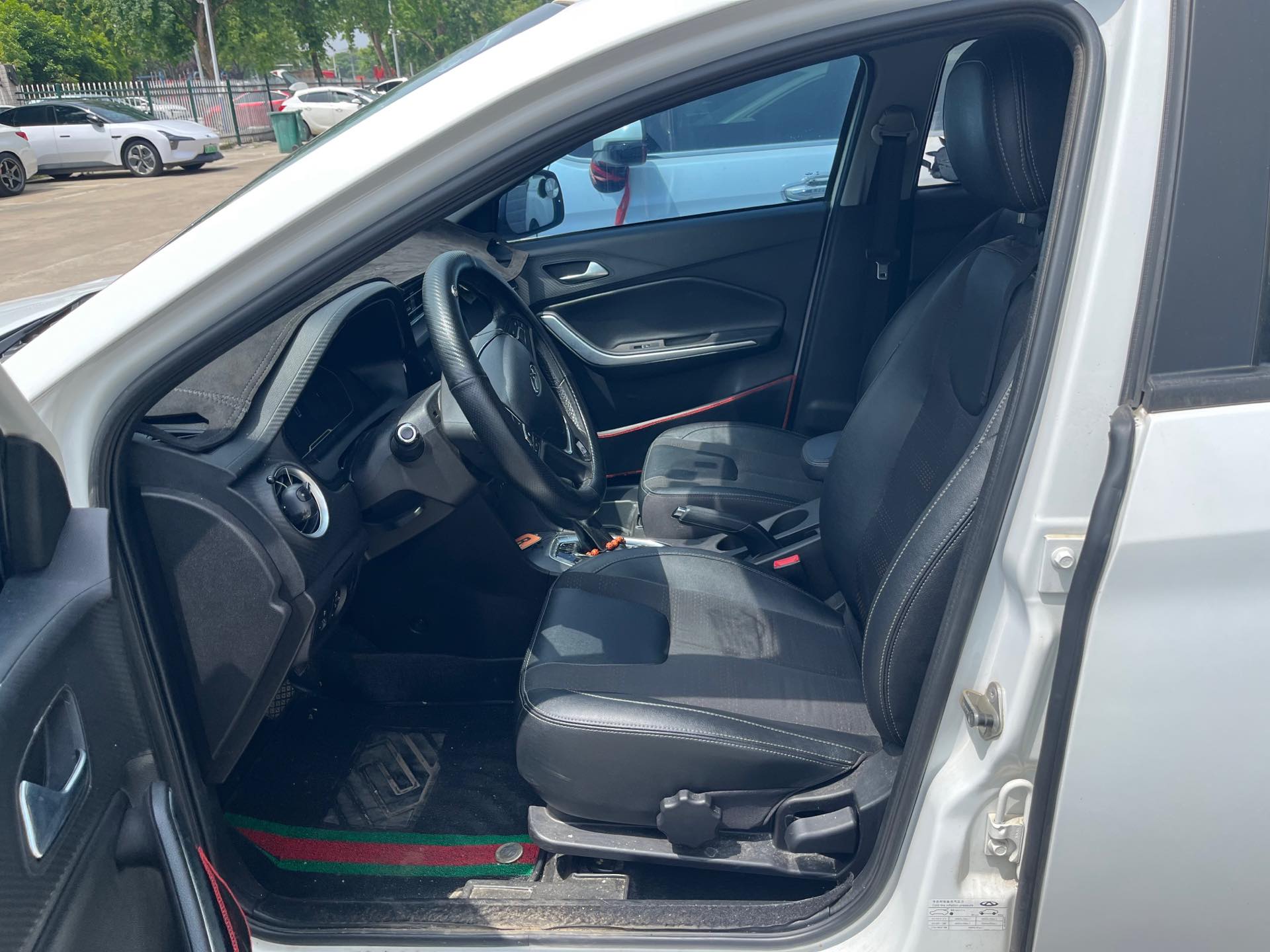 Chery Tiggo 3x 2018 car image #3