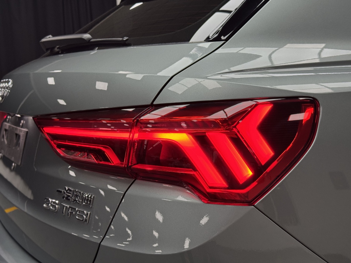 Audi Q3 2022 #19 Audi Q3 2022 car image #19