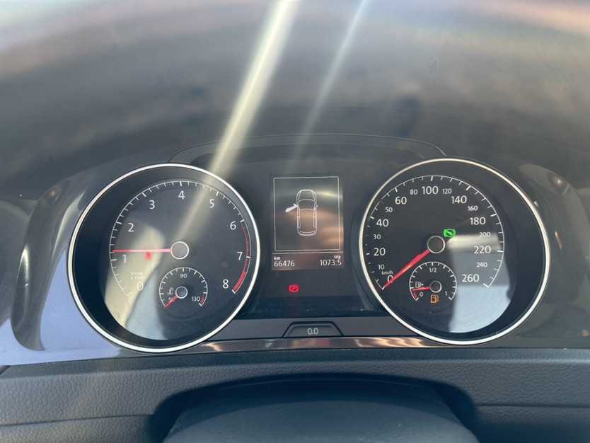 Volkswagen Golf 2020 car image #8
