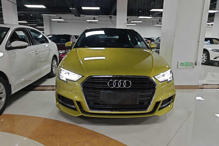 Audi A3 2017 car image #3