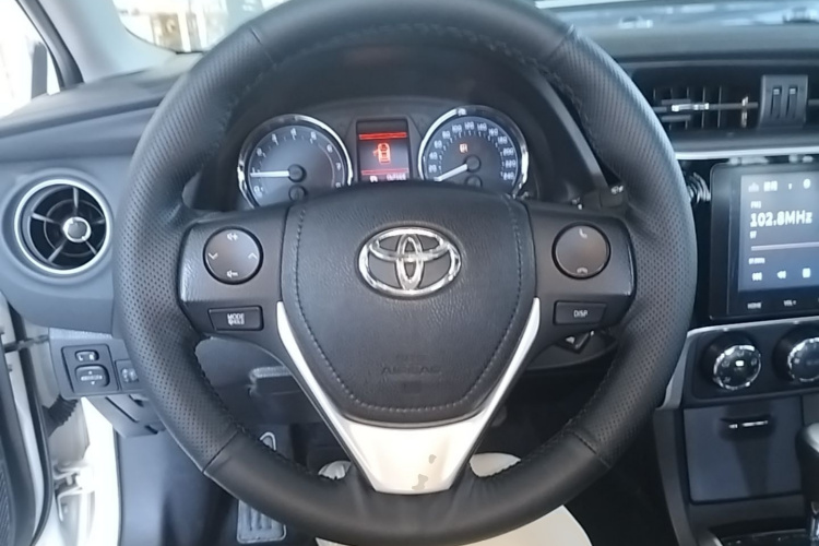 Toyota Corolla 2019 #11 Toyota Corolla 2019 car image #11
