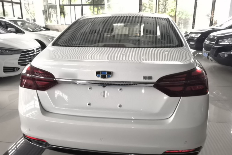 GEELY Emgrand 2018 immagine di auto #6