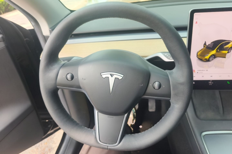 Tesla Model Y 2022 #11 Tesla Model Y 2022 car image #11
