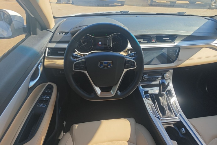 GEELY Emgrand 2018 car image #11