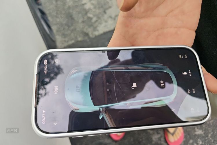 Tesla Model Y 2023 car image #10