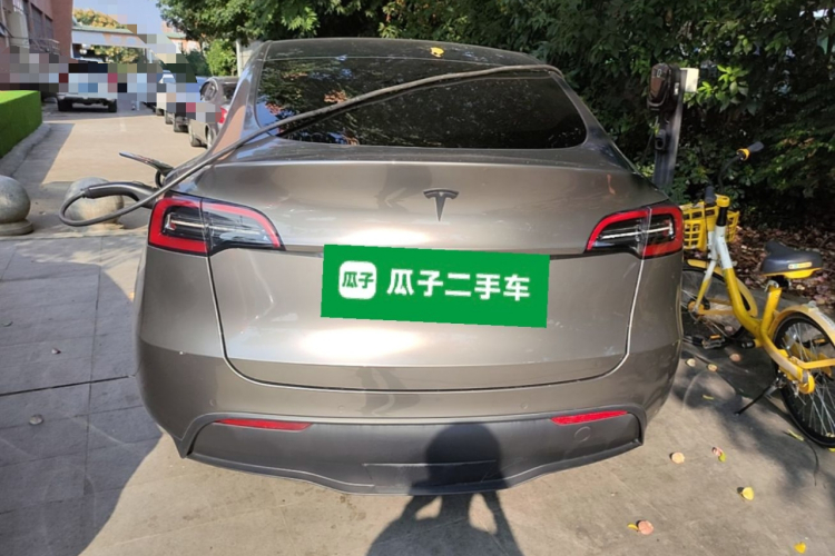 Tesla Model Y 2021 #6 Tesla Model Y 2021 car image #6