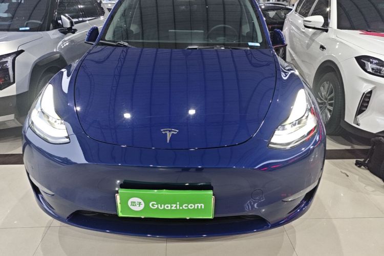 Tesla Model Y 2022 #3 Tesla Model Y 2022 صورة سيارة #3