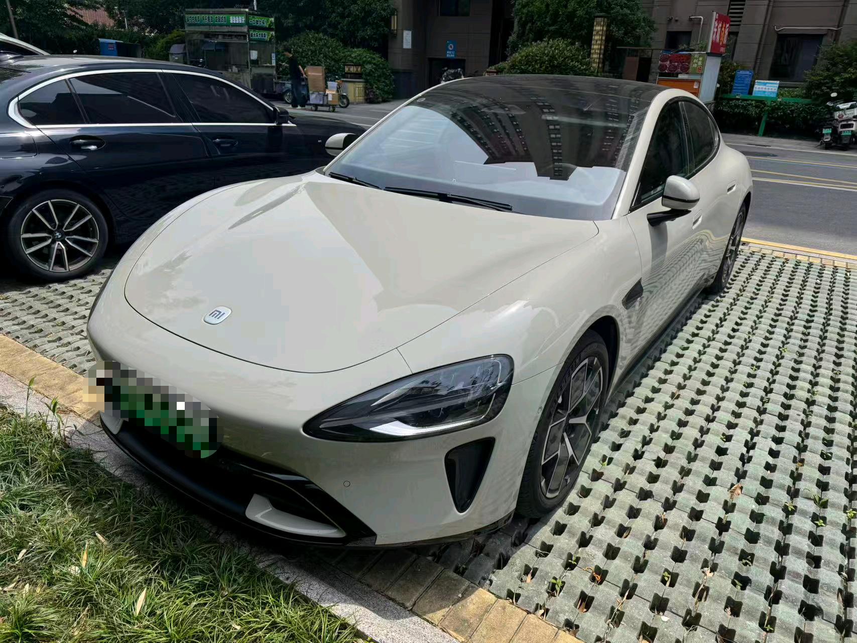 MI SU7 2025 car image 